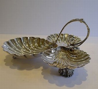 Antique Top Quality Silver Plated Shell Dish With Three Shell Feet by Elkington & Co.