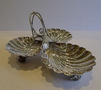 Antique Top Quality Silver Plated Shell Dish With Three Shell Feet by Elkington & Co.
