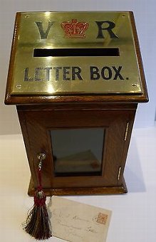 Antique Antique English Letters Box In Oak With Brass c.1890