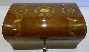 Antique Prettiest Antique French Marquetry Inlaid Box c.1860