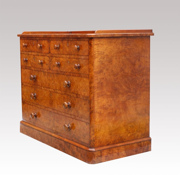 Antique Victorian burr walnut chest of draws