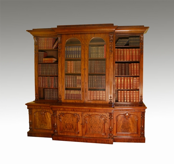 Antique A early Victorian Large mahogany bookcase 