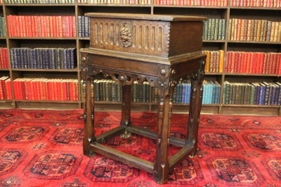 MARVELOUS 18thC PERIOD ANTIQUE COUNTRY OAK BIBLE BOX ON ANTIQUE STAND C1780
