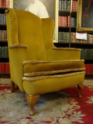BEAUTIFUL ANTIQUE VELVET UPHOLSTERED HIGH WINGBACK ARMCHAIR CHAIR C1930