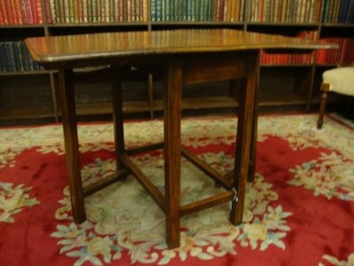LOVELY ANTIQUE ARTS & CRAFTS COUNTRY OAK GATE LEG SIDE TEA COFFEE TABLE C1920