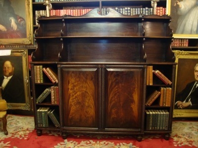 A BEAUTIFUL REGENCY ANTIQUE FLAME MAHOGANY WATERFALL BOOKCASE SIDEBOARD CABINET