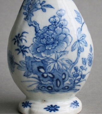 Antique Rare Chinese soft paste porcelain vase, Qianlong