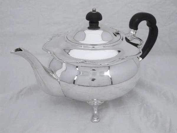 Antique Edwardian Silver Plated Teapot c1905