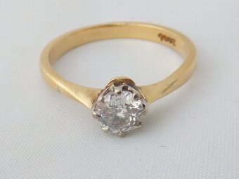 STUNNING ART DECO 60 POINT DIAMOND 18CT GOLD SOLITAIRE RING 