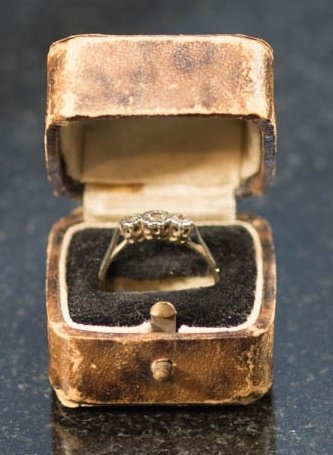 Antique SUPERB VICTORIAN RARE 18CT GOLD 3 STONE YELLOW DIAMOND RING