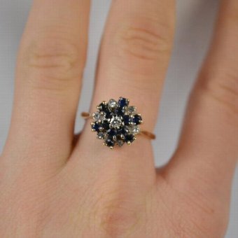 Antique Lovely Heavy Art Deco Sapphire & Diamond 18ct Gold Cluster Ring