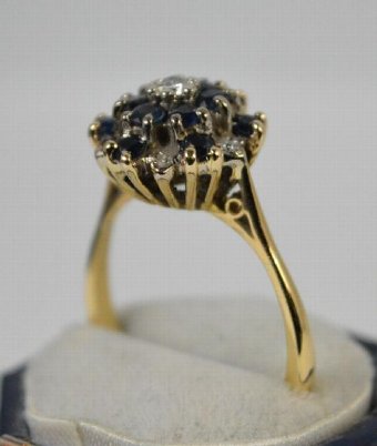 Antique Lovely Heavy Art Deco Sapphire & Diamond 18ct Gold Cluster Ring
