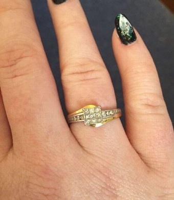 Stunning 18ct White and Yellow Gold Art Deco 0.65CT Diamond Ring.