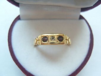Antique Superb Art Deco Diamond and Garnet 18ct Gold Ring