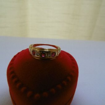 Antique Antique Victorian 18ct gold ruby and diamond ring hallmarked