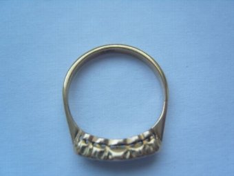 Antique Lovely Art Deco 18ct gold 5 stone diamond ring