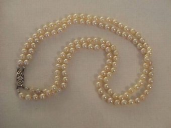 STUNNING ART DECO 2 ROW PEARL NECKLACE WITH 9CT WHITE GOLD DIAMOND CLASP