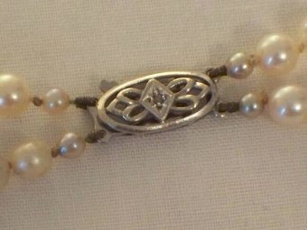 Antique STUNNING ART DECO 2 ROW PEARL NECKLACE WITH 9CT WHITE GOLD DIAMOND CLASP