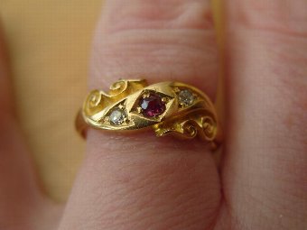 Antique Superb Antique 18ct Gold Ruby & Diamond Ring Hallmarked 1918
