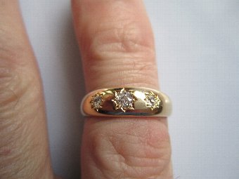 Antique Fine Victorian three stone Diamond 18 CT gold gypsy ring hallmarked 1897 