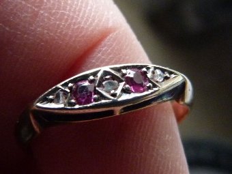 ART DECO 18CT GOLD RUBY AND DIAMOND RING  