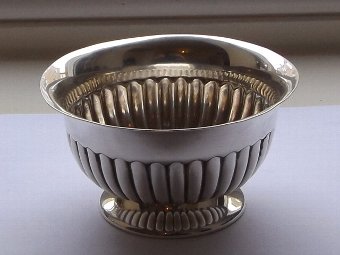 Lovely Victorian Silver Sugar Bowl Mappin and Webb