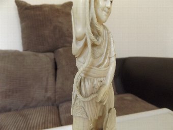 Antique Stunning Chinese Ivory Figure of a Man Holding a Heron C1900