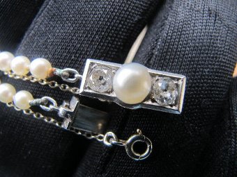Antique Stunning Antique Graduating Pearl Necklace With 18ct White Gold and Diamond Clasp