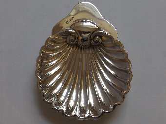 Lovely Silver Edwardian Hallmarked Shell Dish