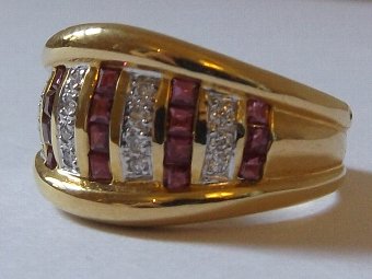 Antique Heavy Art Deco 18ct Gold Ruby & Diamond Ring