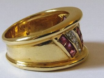 Antique Stunning Art Deco 18ct Gold Ruby & Diamond Ring