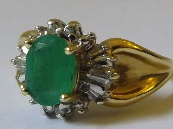 Antique Lovely Art Deco 14ct Gold Emerald & Diamond Ring