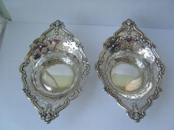 Stunning Pair of Victorian Silver Boat Shape Dishes
