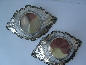 Antique Stunning Pair of Victorian Silver Boat Shape Dishes