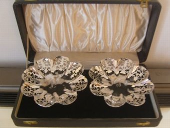 Stunning Boxed Pair of Silver Hallmarked Tazzae