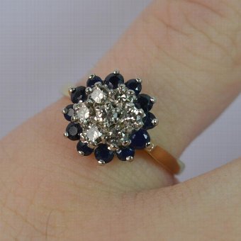 Antique Gorgeous Art Deco18 Carat Gold Diamond and Sapphire Cluster Ring 