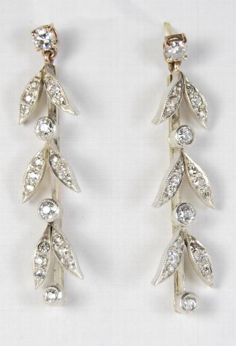 Exceptional Pair of 18ct Gold & 1.75ct Diamond Ladies Victorian Dangle Earrings