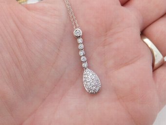 18ct White Gold 88 Point Diamond Cluster Pendant On 9ct White Gold Chain