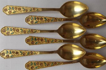 Rare Boxed Set of Six Soviet Russia Silver Gilt and Enamel Teaspoons, Leningrad 875 standard 