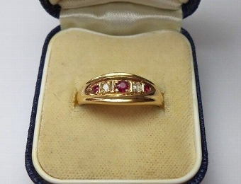 Fine Antique Art Deco 18ct Gold Ruby & Diamond Set Ring size UK N - dated 1915