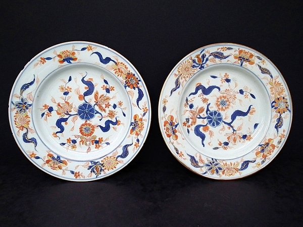 Rare Chinese Imari porcelain plates - Kangxi c1600s