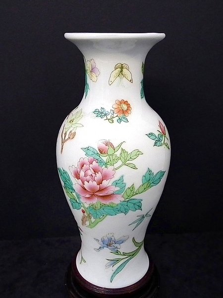 Chinese hand painted antique vase - c1900