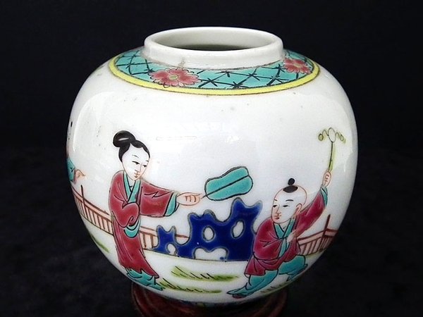 Chinese hand decorated antique vase - c1900
