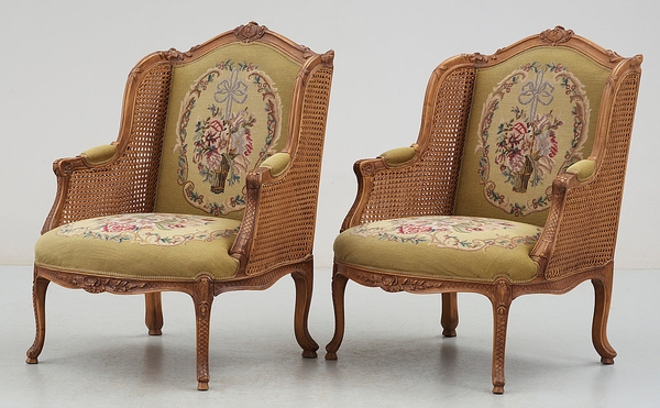 Antique Pair of 'Bergerer' Louis XV Chairs (1900) 1900 ANTIQUES
