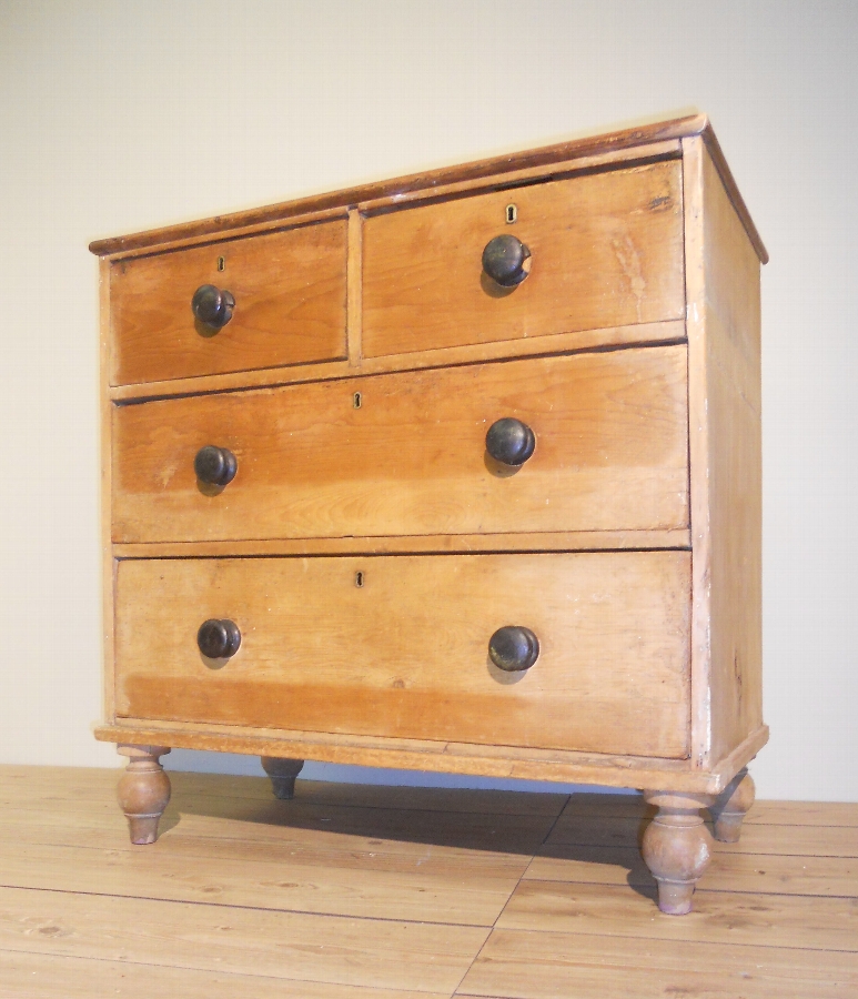 Victorian Stripped Pine Chest Of Drawers 