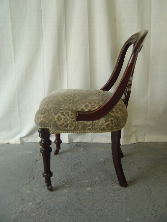 Antique An Early Victorian Mahogany Chair