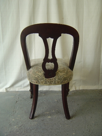 Antique An Early Victorian Mahogany Chair