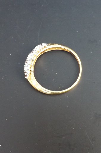 Antique Diamond & rubie 9ct gold ring size V