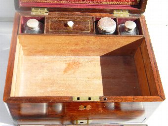 Antique Vanity box in rosewood Victorian circa 1850's