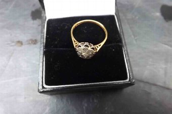 Antique Diamond cluster ring 18ct gold platinum mount 
